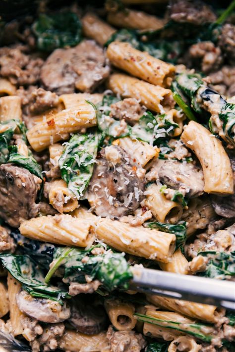 Creamy Sausage And Mushroom Rigatoni - Chelsea's Messy Apron Mushroom Rigatoni, Sausage Noodles, Spinach Mushroom Pasta, Sausage Mushroom, Sausage Rigatoni, Rigatoni Recipes, Mushroom Recipes Pasta, Sausage Pasta Recipes, Mushroom Casserole