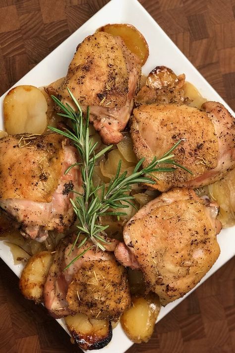 Rosemary-Roasted Chicken with Apples and Potatoes | "I made this exactly by the recipe and it was delicious! I never would have mixed onions apples and potatoes but the mixture of flavors was great." #dinnerideas #dinnerrecipes #familydinnerideas #chicken #chickenrecipes Chicken With Apples, Savory Apple Recipes, Rosemary Roasted Chicken, Chicken Thighs Dinner, Roasted Chicken And Potatoes, Sausage Dishes, Stuffing Casserole, Rosemary Chicken, Best Side Dishes