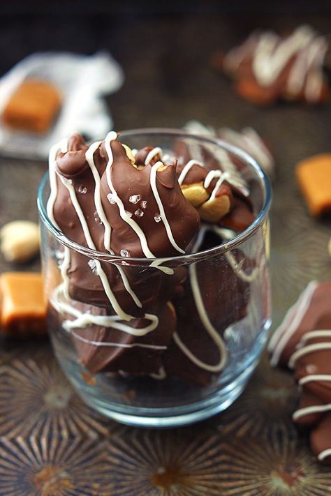 Caramel Cashew Clusters, 3 Ingredient Caramel, Cashew Clusters, Caramel Cashew, Kraft Caramel Bits, Maple Icing, Caramel Bits, Maple Pumpkin, Pumpkin Cinnamon Rolls