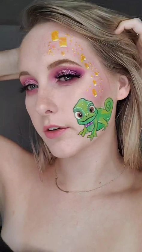 Tangled Face Paint, Disney Character Face Paint, Tangled Makeup Look, Rapunzel Face Paint, Face Painting Disney, Tangled Makeup, Disney Face Paint, Pascal Painting, Rapunzel Makeup