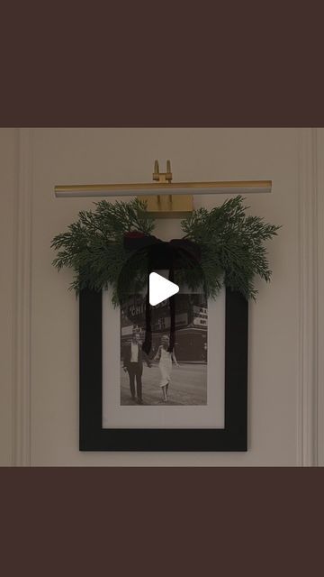 Becca Bogle | Chicago | Content Creator on Instagram: "Spruce up your picture frames this holiday season by adding greenery 🎀🎄 #christmasdecor #christmasdecorations #easydiychristmas #christmas" Christmas Mirror, Christmas Instagram, Christmas 2025, Frame Christmas, Artificial Snow, Xmas 2024, Holiday Deco, Cottage Christmas, Christmas Interiors