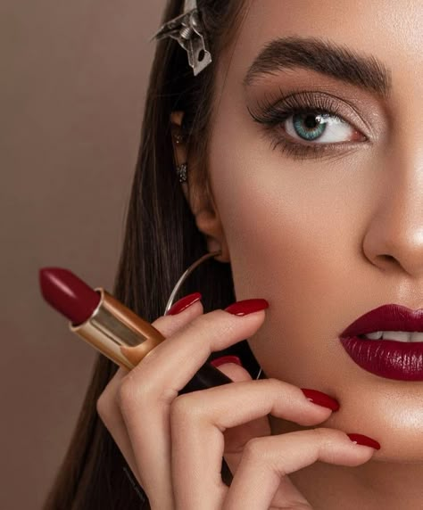 Posing With Lipstick, Make Up Photoshoot Ideas Photography, Red Lips Photoshoot, Lipstick Photoshoot Ideas, Make Up Artist Photoshoot, Lipstick Photoshoot, Lipstick Ad, Makeup Artist Branding, Makeup Shoot