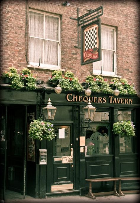 The Chequers Tavern situated in the heart of London in Duke Street, St.James. After the Great Fire of London in 1666 Henry Mason was granted a licence to pen an Ale House that was named in his honor "the Mason Arms"  Now The Chequers Tavern is traditional British Pub  with traditional interior and British Hospitality. Bar Deco, Bar In Casa, Storefront Design, British Pub, London Pubs, Pub Decor, Pub Signs, Shop Fronts, Coffee Shop Design