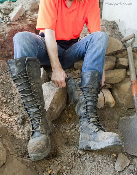 Lumberjack Boots, Mining Boots, Engineer Boots Men, Skinhead Boots, Combat Shoes, Bike Boots, Mens Leather Clothing, Old Boots, Leather Work Boots