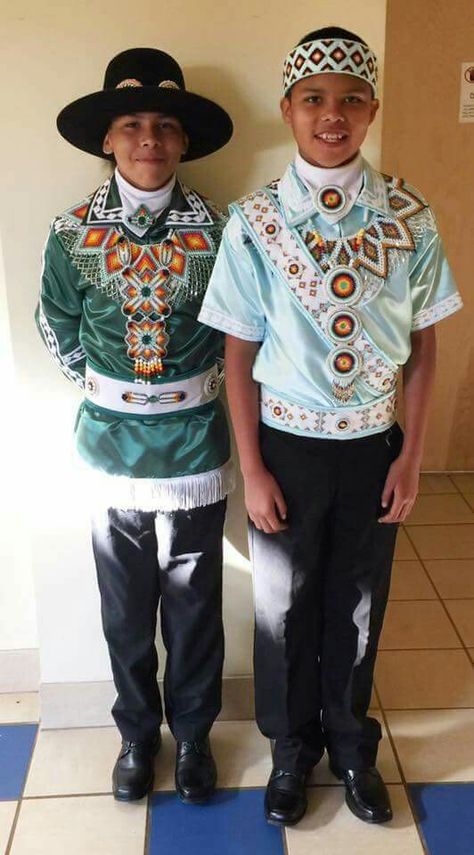 Choctaw Clothing, Choctaw Beadwork, Choctaw Art, Choctaw Nation, Native Regalia, Native American Spirituality, Folk Art Embroidery, Indigenous Australian Art, Cultural Clothing