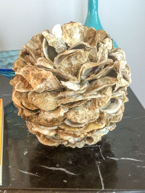 Inexpensive and easy to make DIY idea! Illustrated instructions to make an Oyster Shell Clusters or Oyster Shell Balls for your coastal/natural home decor. Diy Oyster Shell, Oyster Shells Diy, Oyster Shells Decor, Oyster Shell Crafts, Seashell Projects, Shells Diy, Driftwood Projects, Shell Crafts Diy, Shell Decor