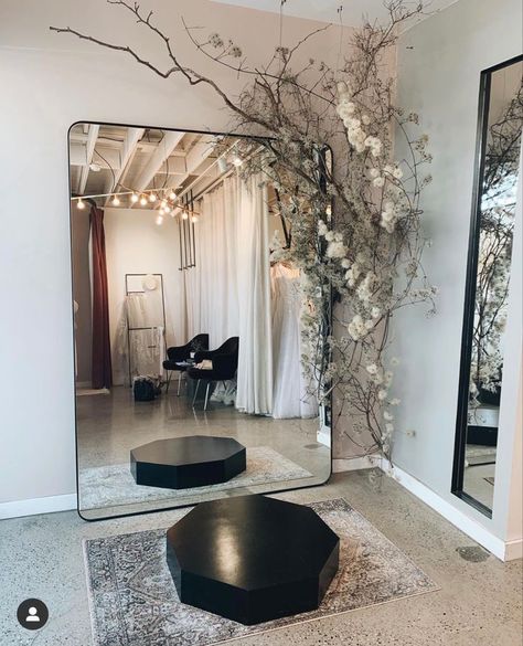 Bridal Shop Interior, Bridal Shop Decor, Bridal Shop Ideas, Bridal Boutique Interior, Butik Design, Fashion Store Design, Esthetician Room Decor, Salon Suites Decor, Esthetician Room