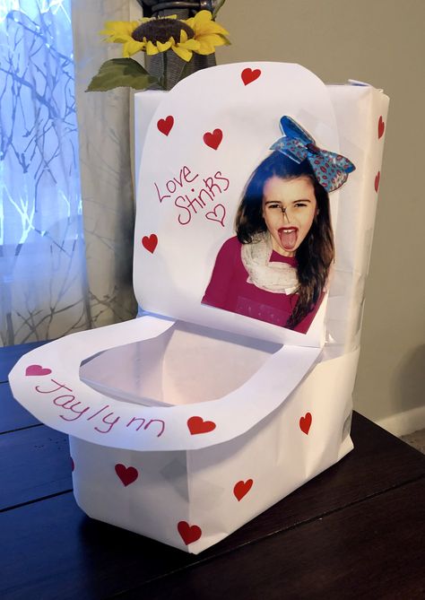 Child Kid Valentine Box idea Toilet Love Stinks for School Party Toilet Valentines Day Boxes, Valentines Day Box, Ella Jane, Diy Valentines Box, Kids Valentine Boxes, Pinterest Valentines, Valentine Card Box, Monster Valentines, Valentine Boxes