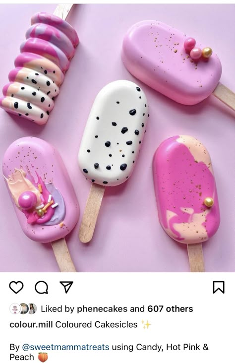 Cake Popsicles Ideas, Cakesicles Ideas, Popsicles Cake, Baking Cakes Ideas, Cake Popsicles, Ice Cream Pink, Cake Pop Designs, Chocolate Covered Strawberries Bouquet, Donut Ice Cream