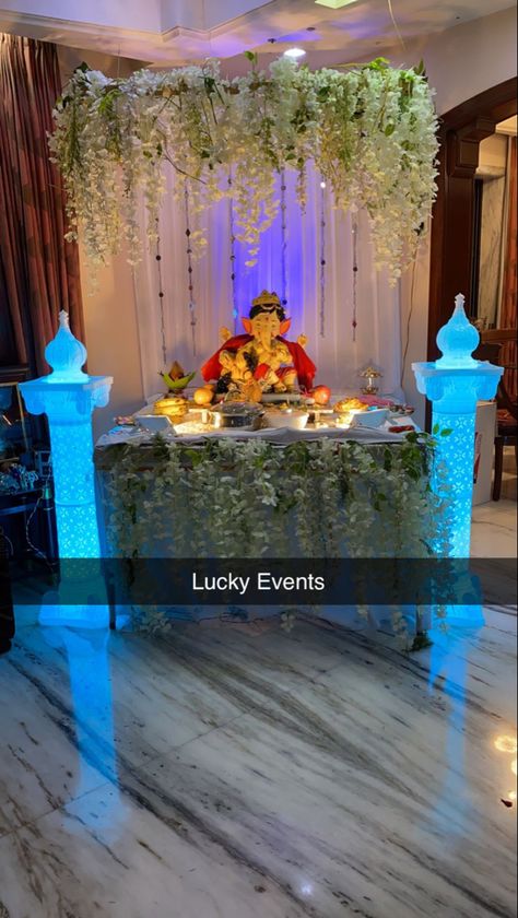 Aesthetic Ganpati Decoration At Home, Ganesh Chaturthi Snap, Ganesh Chaturthi Aesthetic, Ganesha Chaturthi Decoration, Ganapati Decoration At Home, Ganesh Chaturthi Decoration At Home, Ganpati Backdrop, Bappa Decoration, Chaturthi Decoration