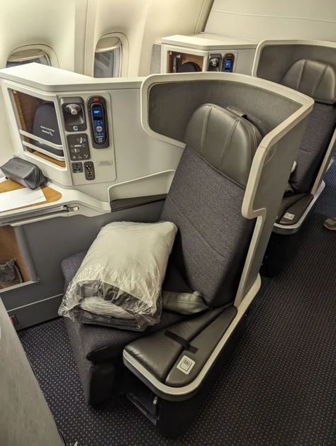 American Airlines Business Class First Class American Airlines, American Airlines Business Class Seats, Class Economy, Business Class Seats, First Class Seats, Business Class, American Airlines, Seating Chart, Airlines