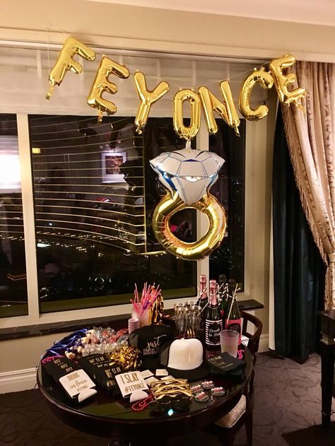 Beyonce Bachelorette, Vegas Bachelorette Party, Themed Bachelorette, Awesome Bachelorette Party, Vegas Bachelorette, Bachelorette Party Planning, Bridal Bachelorette Party, Bachelorette Trip, Bachelorette Party Games