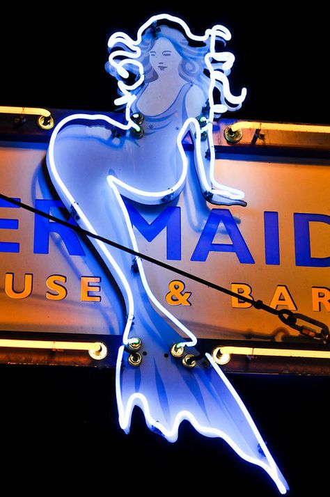 Mermaid Bar sign in SF Fisherman's Wharf area-5594 Mermaid Neon Sign, Neon Mermaid, Mermaid Bar, American Neon, Mermaid Sign, Glass Pendent, Mermaid Images, Neon Sign Art, Mermaid Tears