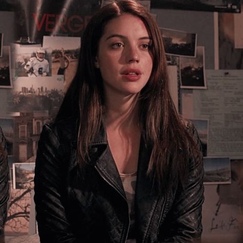 #teenwolf #corahale #adelaidekane #reign #marystuart #icons Adeline Kane, Reign Mary And Francis, Cora Hale, Reign Mary, Peter Hale, Teens Movies, Allison Argent, Mary Stuart, Adelaide Kane