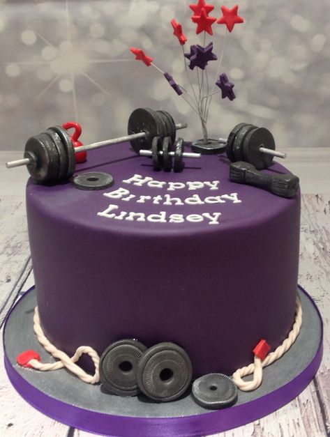 Gym Cakes For Women, Gym Birthday Cake, Weights Cake For Men, Weightlifting Cake Ideas, Workout Cake, Gym Cake Ideas For Men, Weightlifting Cake, Boys 16th Birthday Cake, Fitness Cake