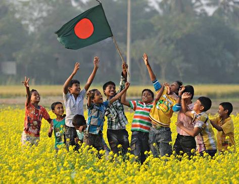 16th December 1971 Victory Day of BANGLADESH | R€ZWÂN System Bangladesh Flag Aesthetic, 16 December Picture, Bangladeshi Aesthetic, Bangladesh Village, December Poster, Bangladesh Victory Day, Yo Gaba Gaba, South Africa Travel Guide, Japan Facts