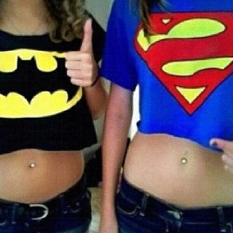 Crop tops! Superman..batman i cant decide which i prefer; for when me and my best friend get our belly button pierced. Matching Shirts For Best Friends, Superman Outfit, Scholar Aesthetic, Dark Academia Guide, Belly Top, Superman Shirt, Belly Shirts, Best Friend Outfits, Upcycle Shirt