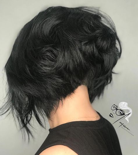 Short Bob With Undercut, Undercut Bob Haircut, Shaved Bob, Bob Ideas, Curly Undercut, Undercut Bob, Bob Hairstyles For Thick, Corte Bob, Lob Hairstyle