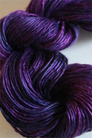 Artyarns Regal Silk H24 Wild Berries Silk Yarn Projects, Wild Berries, Extra Yarn, Yarn Inspiration, Colour Ways, Thread & Yarn, Lace Wrap, Yarn Stash, Amazing Lace