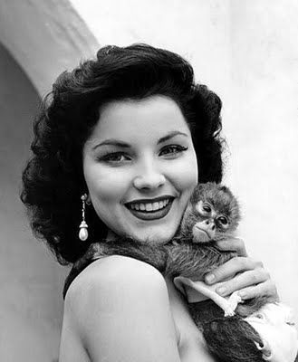 Debra Paget ~ such a perfect face Debra Paget, Anita Ekberg, Classic Actresses, Actrices Hollywood, Old Hollywood Glamour, Golden Age Of Hollywood, Vintage Glamour, Vintage Hollywood, Classic Beauty