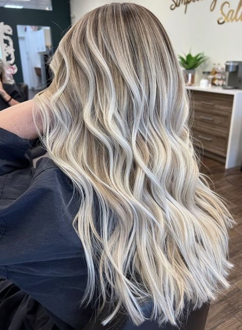 Full Balayage Hair Blonde, Cute Hair Blonde Highlights, Long Blonde With Lowlights, Bright Cool Blonde Balayage, Platinum Blonde Hair Brown Highlights, Halo Bayalage Highlights, Long Blonde Dimensional Hair, Full Blonde On Brown Hair, Lowlights Highlights Blonde