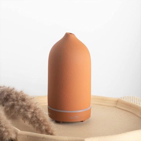 A stone essential-oil diffuser that'll rid your space of unsettling smells and replace it with a scent that soothes you. Decor From Amazon, Cool Decor, Natural Aromatherapy, Bathroom Smells, Essential Oil Set, Throne Room, Cool Mist Humidifier, Oil Gifts, Bath Pillows