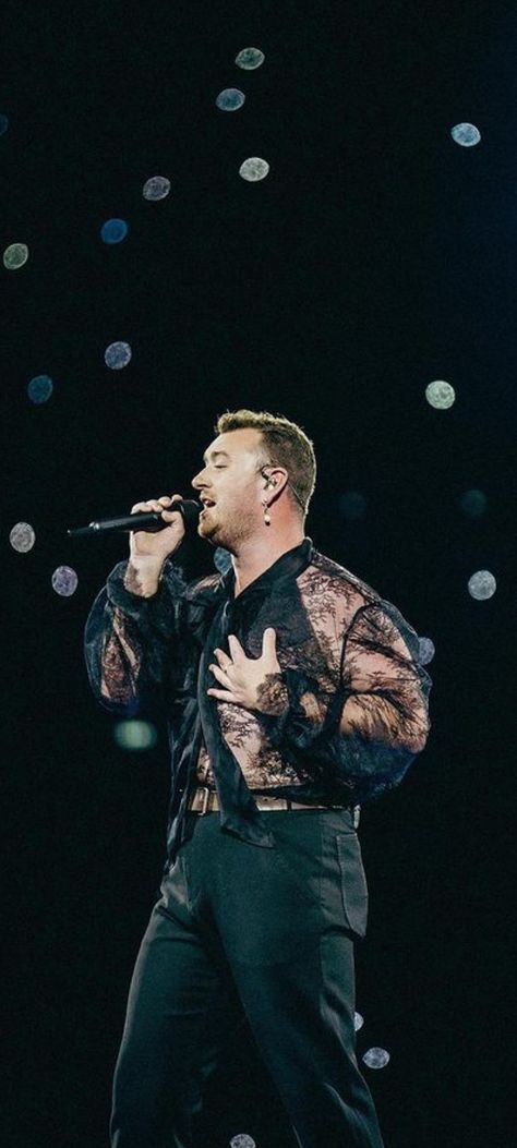 Ranboo Fashion, Sam Smith Outfit, Sam Smith Aesthetic, Sam Smith Concert, Post Mastectomy Fashion, Secret Closet, Wembley Stadium, Robbie Williams, Sam Smith