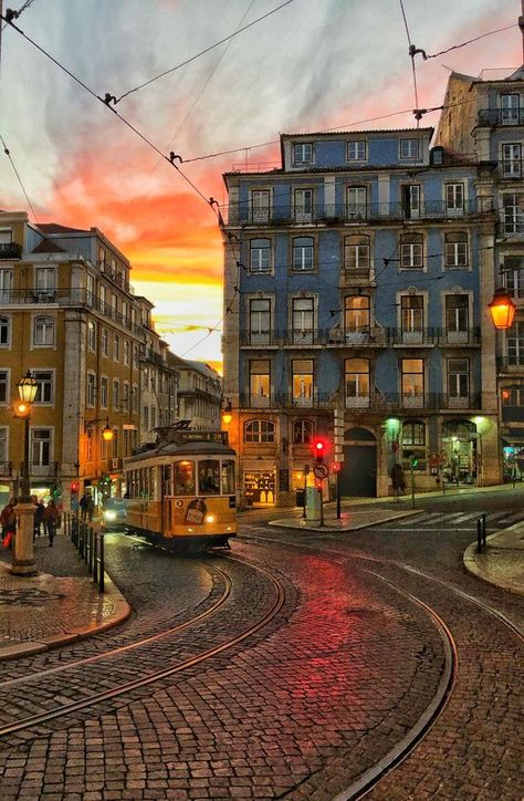 Lisbon Travel, Portugal Travel, Spain And Portugal, Vacation Packages, Lisbon Portugal, City Aesthetic, Travel Inspo, Travel Aesthetic, Dream Vacations