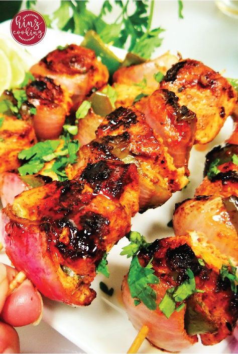 shish tawook recipe Shish Tawook Recipe, Fish Tikka, Shish Tawook, Lebanese Chicken, Shish Taouk, Tikka Recipe, Shish Kabobs, Kabob Recipes, Paneer Tikka