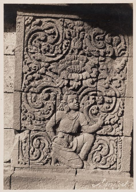 [Relief panel no. 15 from candi Mendut] OD-1979 Candi Mendut, Relief Candi, Balinese Architecture, Ajanta Ellora, Brown Wallpaper, Angkor, Balinese, Stone Carving, Ancient Art