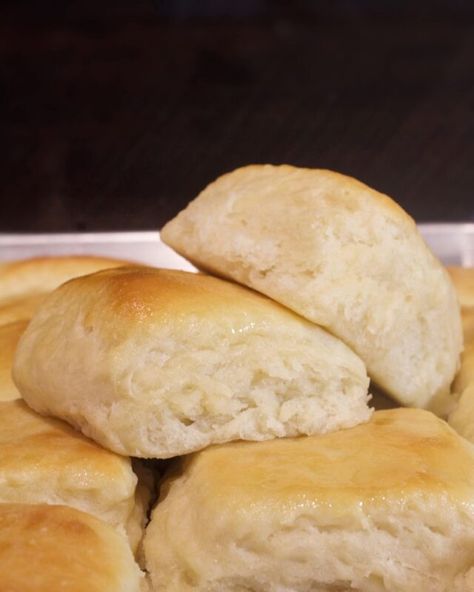 Angel Rolls - My Country Table Angel Rolls, My Country Table, Angel Biscuits, Easy Rolls, Cooking Bread, Country Table, Baked Rolls, Yeast Rolls, Dinner Rolls Recipe