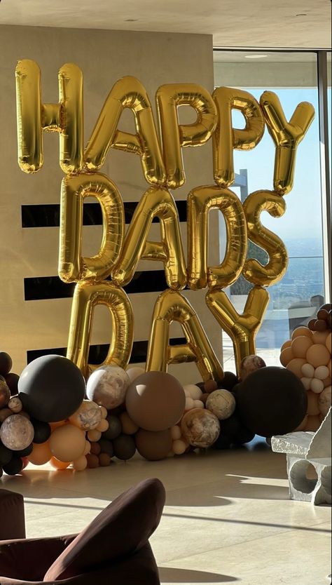 Kylie Jenner Father, Fathers Day Aesthetic, Cactus Jack Travis Scott, Kylie Jenner Photoshoot, Fathers Day Gifts Ideas, Day Aesthetic, Ideas Aesthetic, Diy Party Decorations, Travis Scott