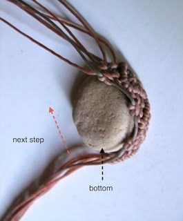 Macrame Wrapping, Spicy Meatball, Micro Macrame Tutorial, Macrame Jewelry Tutorial, Tutorial Macramé, Macrame Colar, Knots Diy, Hemp Jewelry, Macrame Knot