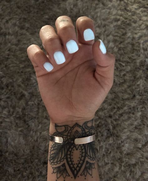 Glow in the dark organic white dip powder nails. I’m obsessed. Perfect for end of summer or fall. Absolutely obsessed. I love my nails!!! White Dip Powder Nails, American Nails, Glow Nails, Dip Powder Nails, Dipped Nails, Halloween Nail Art, Dip Powder, Short Acrylic Nails, My Nails