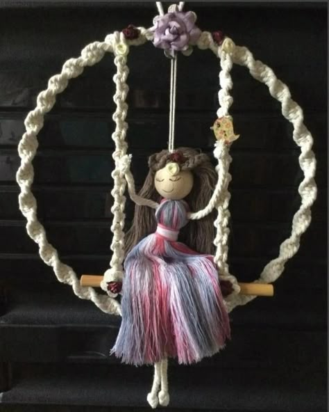 Macrame Fairy, Diy Yarn Dolls, Macrame Doll, Macrame Dolls, Macrame Angel, Macrame Nursery, Dolls Handmade Diy, Crochet Plant Hanger, Free Macrame Patterns