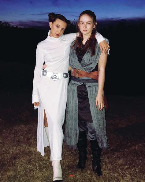 Disfraces Stranger Things, Stranger Things Halloween Costume, Disfraz Star Wars, Princess Leia Costume, Star Wars Halloween Costumes, Stranger Things Costume, Leia Costume, Stranger Things Halloween, Leia Star Wars