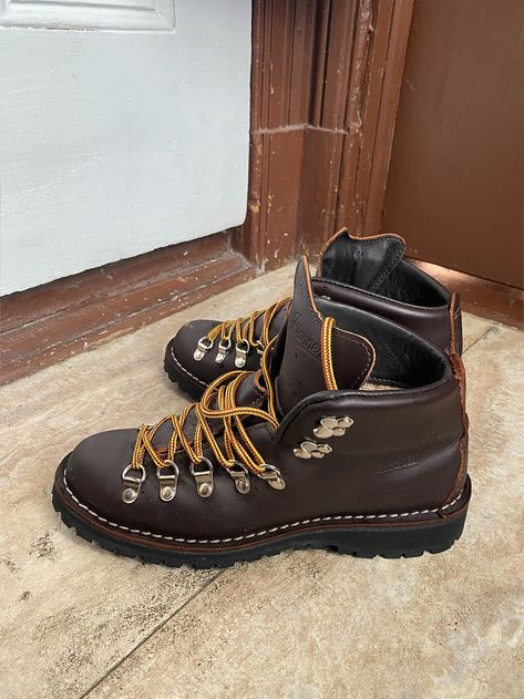 Danner Boots, Reviewed: The Mountain Light Made Me Excited to Hike Again Danner Boots Men, Danner Hiking Boots, Danner Boots, Gq Magazine, Hiking Boot, Danner Mountain Light, Light Boots, Men Fashion Casual Outfits, Danner Mountain Light Boot