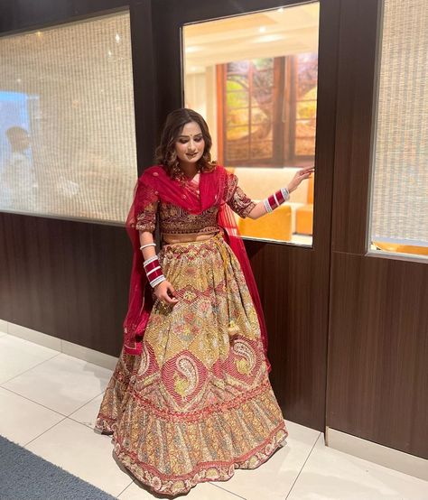 Prabh Kaur, Designer Suits For Wedding, Latest Bridal Lehenga Designs, Bridal Lehenga Designs, Latest Bridal Lehenga, Indian Wedding Couple Photography, Asian Bridal Dresses, Indian Bride Outfits, Indian Wedding Couple