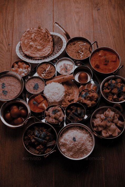 Desi Food Pakistan Aesthetic, Vaishnavi Core Aesthetic, Aditya Core, Dhruvi Core, Vaishnavi Core, Indian Culture Aesthetic, Indian Traditional Aesthetic, Indian Food Culture, Indian Food Photography