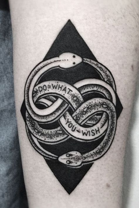 Geometric Tattos, Yggdrasil Tattoo, Small Bird Tattoos, Bird Tattoo Meaning, Ouroboros Tattoo, Tattoo Snake, Serpent Tattoo, Wild Tattoo, Mens Shoulder Tattoo