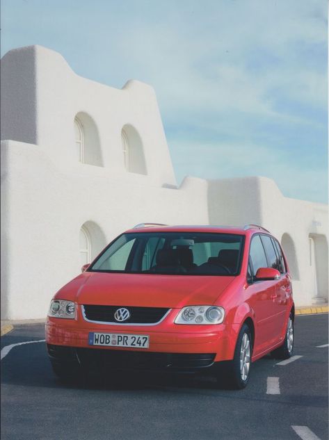 Volkswagen Touran, press photo, Germany, 1/2003 Volkswagen Touran, Press Photo, Volkswagen, Germany, Vehicles