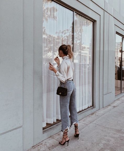 Weekend Outfits #weekendoutfit #outfits #outfitsfashion #outfitstyle #outfitoftheday #outfitideasforwomen #fashionoutfits #fashiontrends #fashiontrends2019 #fashionactivation #woman #fashion #fashiontrend #fashiontrendsoutfits #dailyoutfit Jeans Outfits, Silky Blouse, Stylish Outfit, Weekend Outfit, Style Crush, Classy And Fabulous, How To Pose, Girly Fashion, Inspiration Mode