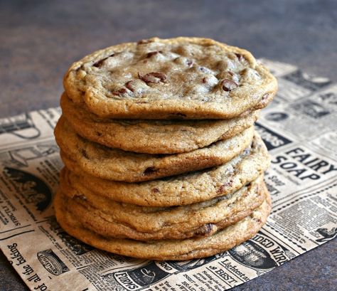 Gooey Chocolate Chip Cookie Recipe, Cookie Recipes Gooey, Gourmet Chocolate Chip Cookies, Gooey Chocolate Chip Cookies, Gooey Cookies, Chocolate Chip Cookie Recipe, Chewy Chocolate Chip, Chewy Chocolate Chip Cookies, Chip Cookie Recipe