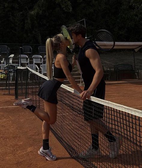 #coupleaesthetic #sportycouple #cutecouple Couples Vision Board, Couple Game, Romeo Beckham, Tennis Aesthetic, Sports Couples, Couples Book, Tumblr Pics, Aesthetic Couple, Cute Relationship Goals