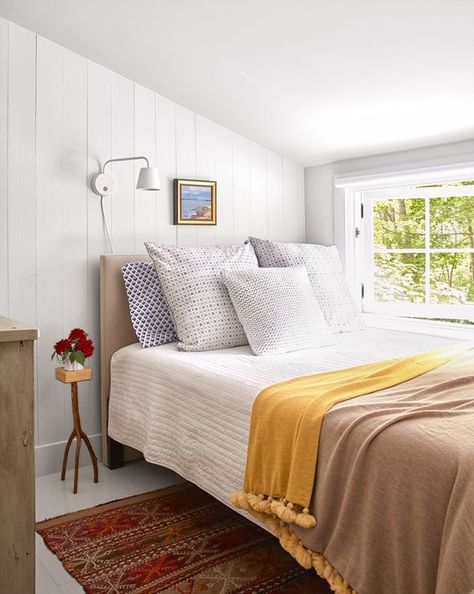 Small Guest Bedroom Ideas, Guest Bedroom Ideas, Tiny Bedroom Design, Small Guest Bedroom, Guest Bedroom Design, Farmhouse Style Bedrooms, Tiny Bedrooms, Guest Bedroom Decor, Cave House