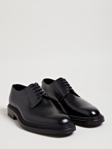 Gents Shoes, Black Leather Dress Shoes, Men Shoes Formal, Leather Formal Shoes, Best Shoes For Men, Oxford Shoes Men, Gucci Men Shoes, Formal Shoes For Men, Mens Pants Fashion