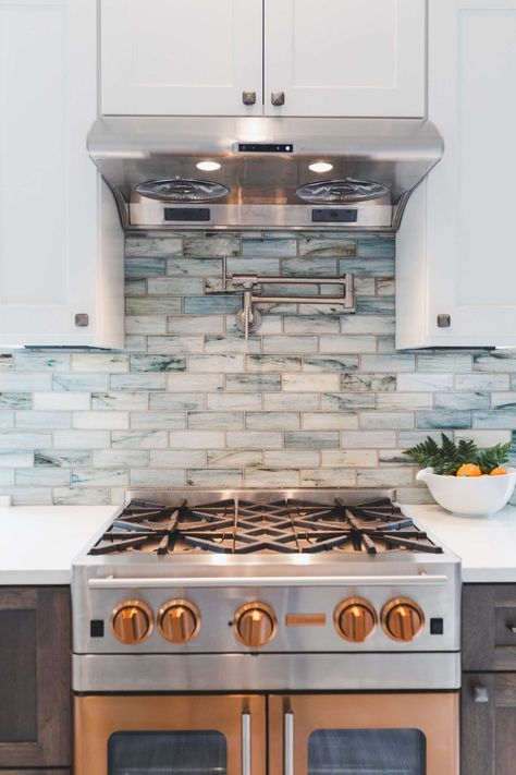 Creative Kitchen Backsplash, Sink In Island, Quartzite Countertops, Island Countertops, White Quartz Countertop, Beach House Interior, White Cabinets, Tile Backsplash, Painting Cabinets