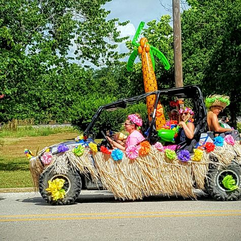 ATV Parade Entry - Hawaiian Style Decade Parade Float Ideas, Hawaiian Float Ideas, Hawaiian Parade Float Ideas, Parade Float Ideas, Homecoming Floats, Parade Design, Parade Ideas, Homecoming Parade, Parade Float