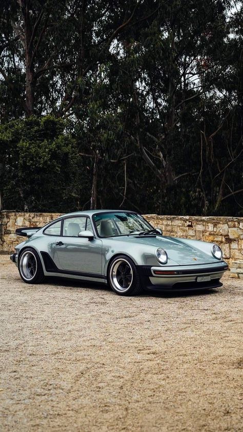 Porsche Garage, Singer Porsche, Porsche 930 Turbo, Porsche 930, Porsche Classic, Porsche Models, Vintage Porsche, Classy Cars, Super Luxury Cars