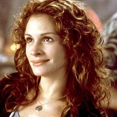 Julia Roberts Hair, Julia Roberts Movies, My Best Friends Wedding, Razored Bob, My Best Friend’s Wedding, Cinnamon Hair Colors, 80's Hairstyle, Best Friends Wedding, Cinnamon Hair